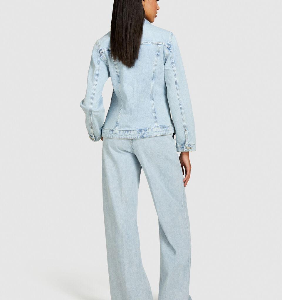 Slim fit denim jacket - women's jackets - Light Blue | Sisley image number 3